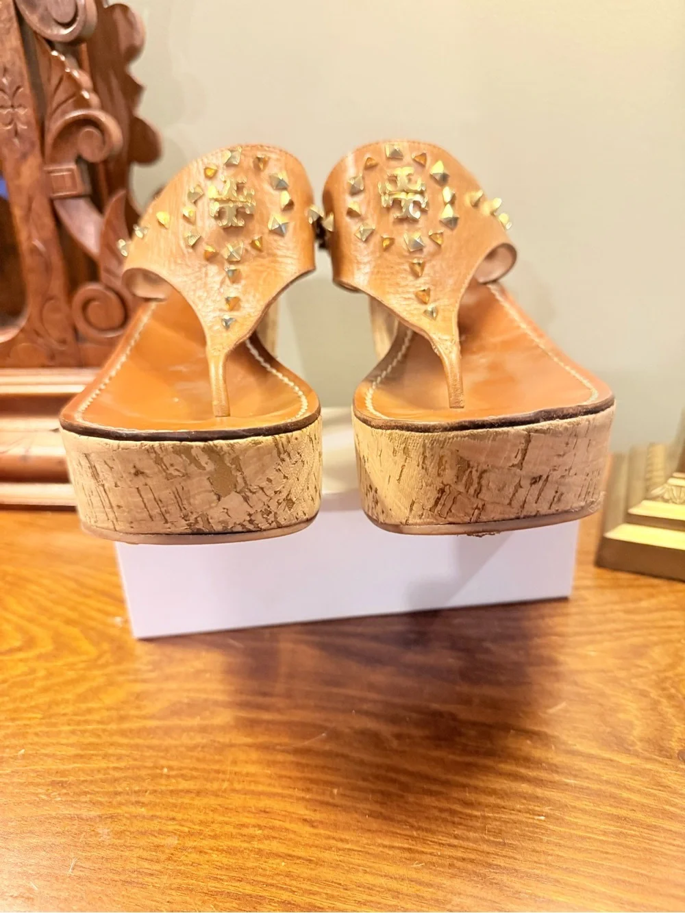 Tory Burch Cognac Leather Platform Cork Wedge Thong Sandals Gold Studs Size 10.5